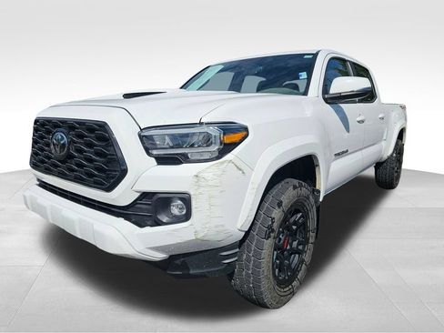 Used 2023 Toyota Tacoma TRD Sport AWD/4WD image 4