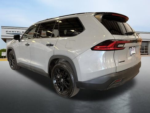 Used 2025 Toyota Grand Highlander AWD Hybrid image 3