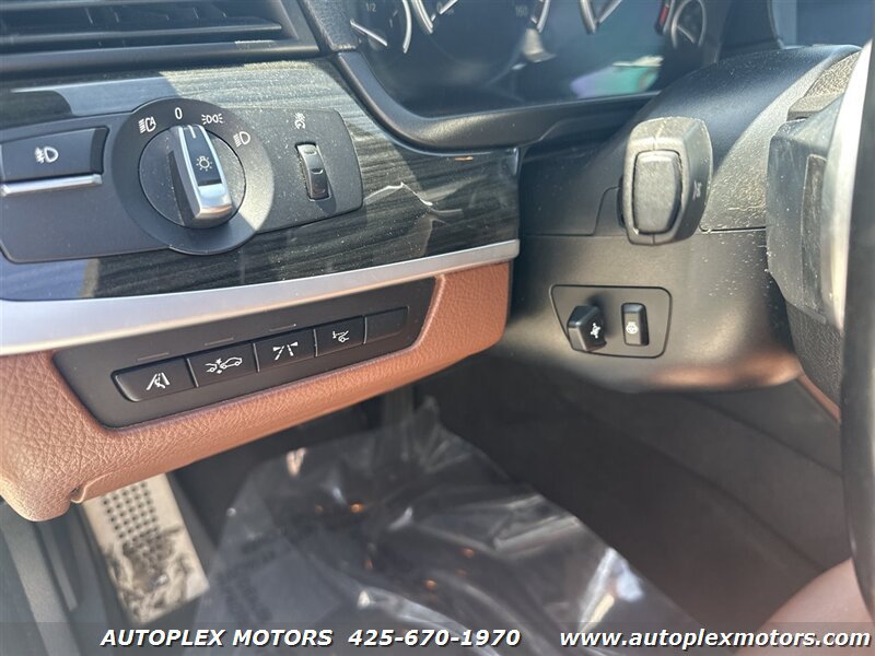 Used 2013 BMW 535i xDrive Sedan AWD/4WD image 19