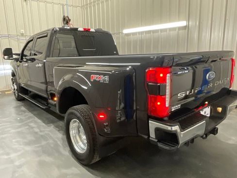 Used 2025 Ford F350 Lariat w/ Lariat Ultimate Package AWD/4WD image 26