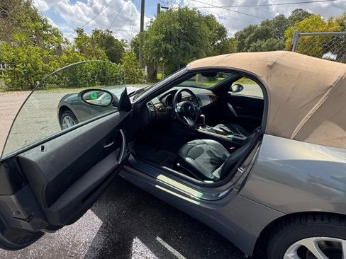 Used 2008 BMW Z4 3.0i RWD image 9