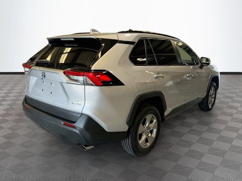 Used 2024 Toyota RAV4 LE AWD/4WD image 7