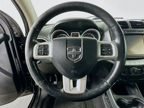 Used 2015 Dodge Journey R/T w/ Flexible Seating Group image 18