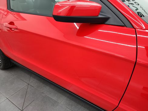 Used 2011 Ford Mustang Shelby GT500 w/ SVT Performance Pkg RWD image 27