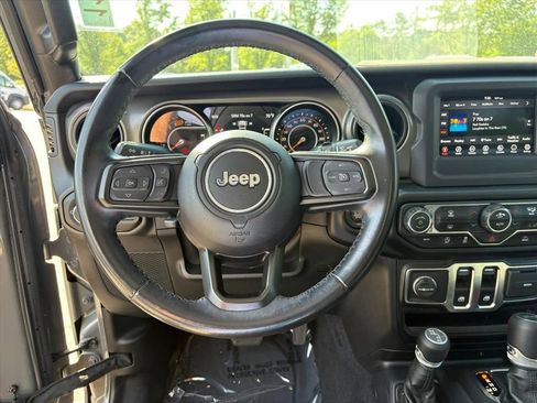 Used 2021 Jeep Wrangler Sport AWD/4WD image 19