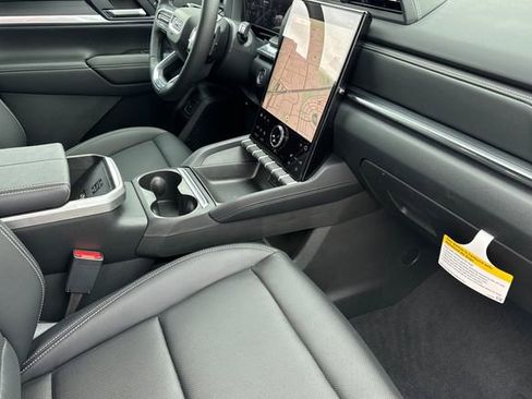 New 2026 GMC Terrain Elevation w/ Elevation Premium Package AWD/4WD image 18