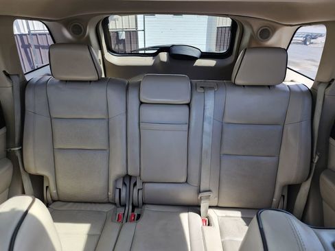 Used 2013 Jeep Grand Cherokee Overland w/ Mopar Chrome Edition Group AWD/4WD image 15
