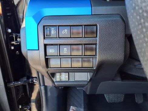 Used 2025 Toyota Tacoma TRD Off-Road image 13