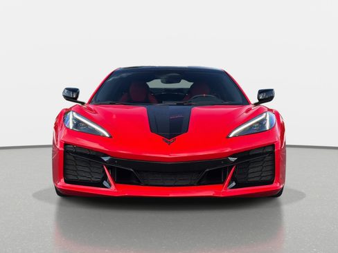 Used 2025 Chevrolet Corvette E-Ray w/ Stealth Interior Trim Package AWD/4WD image 7