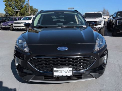 Used 2022 Ford Escape SEL image 2
