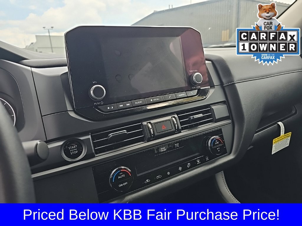 Used 2025 Nissan Pathfinder S AWD/4WD image 18