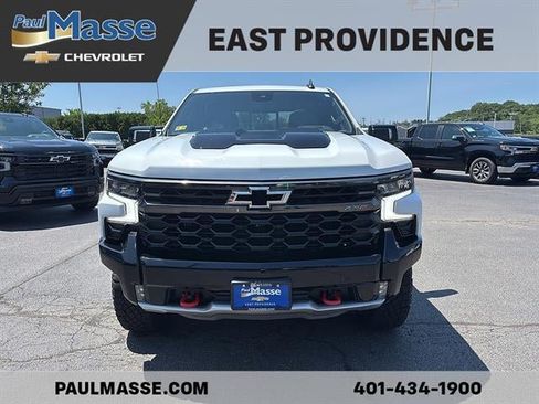 Used 2024 Chevrolet Silverado 1500 ZR2 w/ Technology Package AWD/4WD image 2