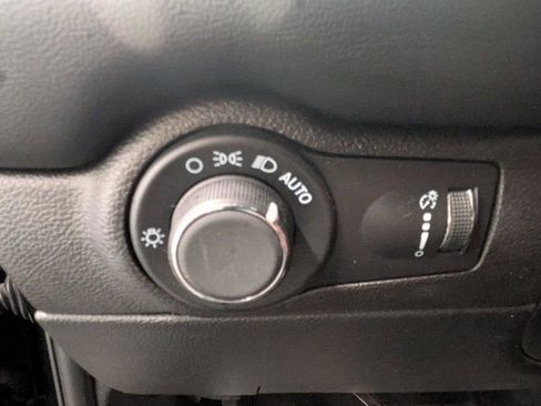 Used 2024 Dodge Durango GT image 19