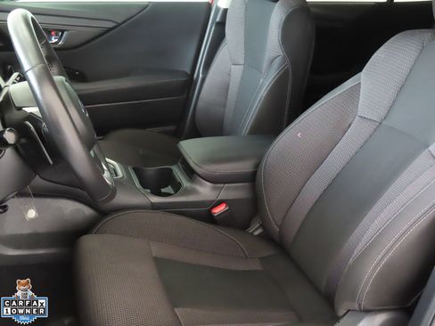 Used 2025 Subaru Outback Premium AWD/4WD image 11