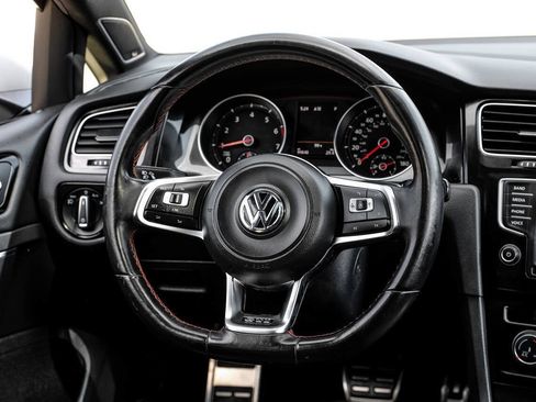 Used 2016 Volkswagen GTI SE w/ Lighting Package (SEL) FWD image 17