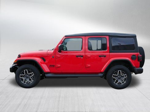 New 2026 Jeep Wrangler Unlimited Sahara AWD/4WD image 4