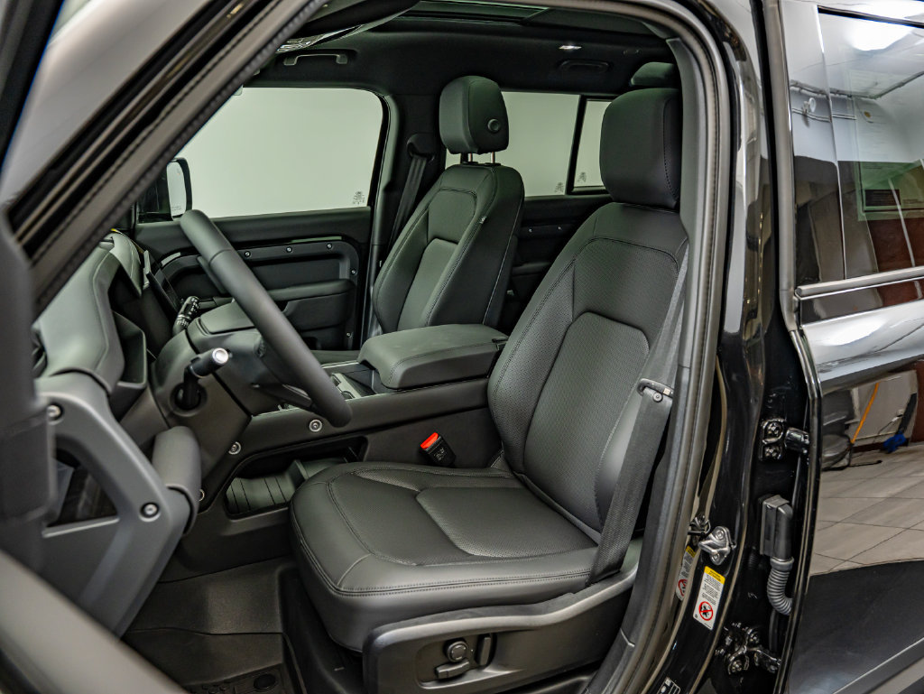 New 2026 Land Rover Defender 110 S AWD/4WD image 22