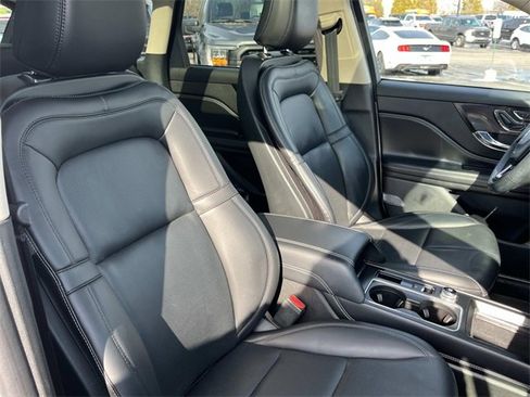 Used 2023 Lincoln Corsair AWD w/ Equipment Group 101A image 24