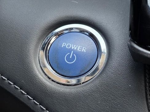 Used 2022 Toyota Highlander XLE image 21