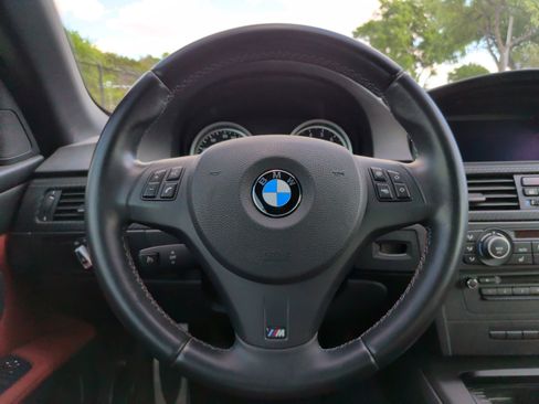 Used 2013 BMW M3 Convertible image 19