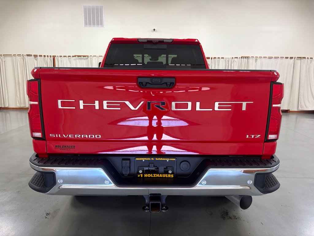 Used 2024 Chevrolet Silverado 3500 LTZ w/ LTZ Plus Package AWD/4WD image 7