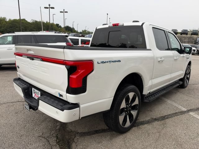 Used 2023 Ford F150 Lightning Platinum AWD/4WD image 7