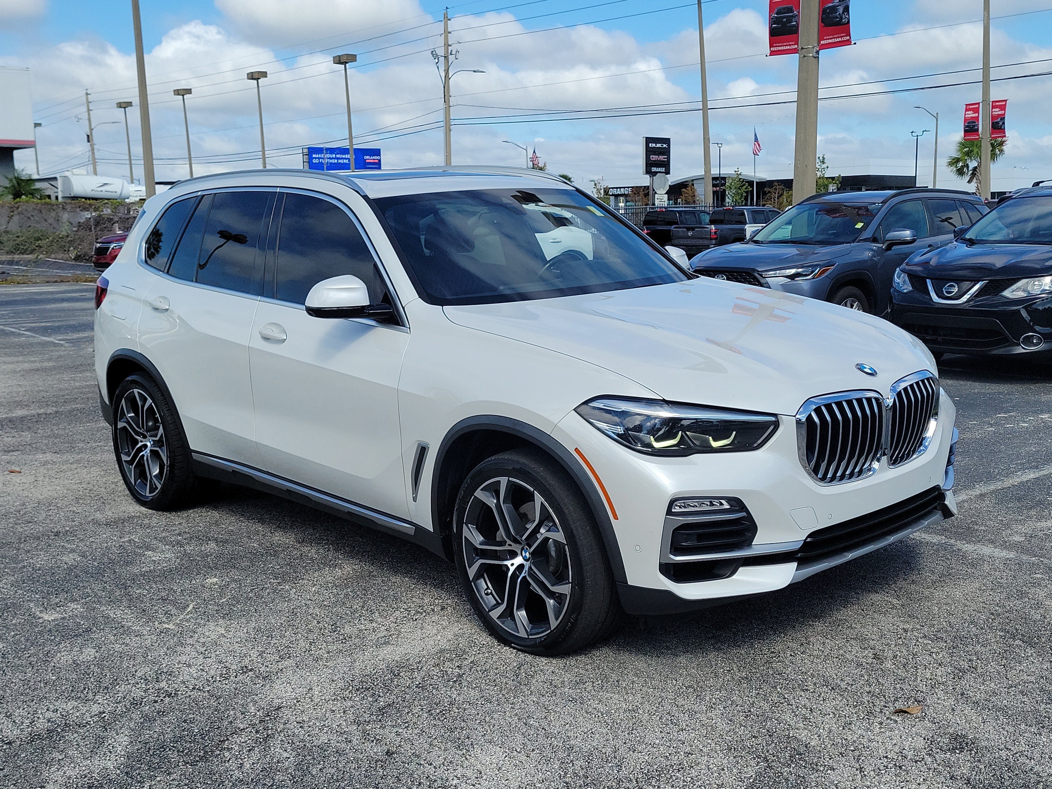Used 2021 BMW X5 sDrive40i w/ Premium Package RWD image 3