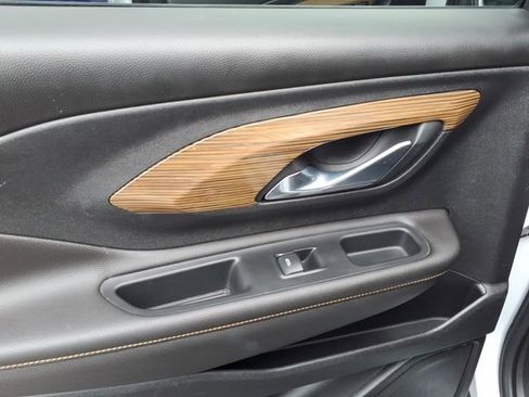 Used 2021 GMC Terrain SLE w/ Driver Convenience Package image 6