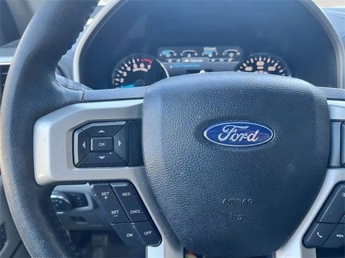 Used 2017 Ford F150 Lariat image 22