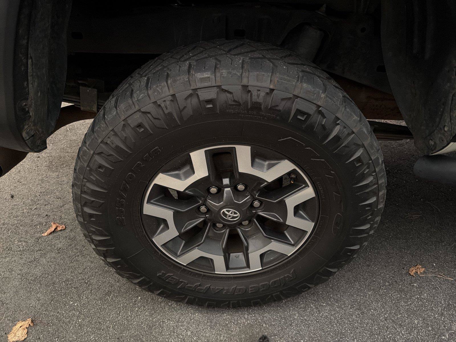 Used 2020 Toyota Tacoma 4x4 Double Cab image 8