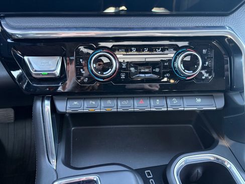 Used 2024 GMC Sierra 1500 Denali image 34