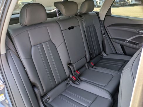 New 2025 Audi Q5 Premium Plus image 11