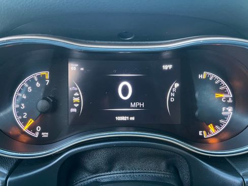 Used 2017 Jeep Grand Cherokee Laredo w/ Quick Order Package 23E image 34