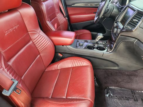 Used 2017 Jeep Grand Cherokee SRT image 14