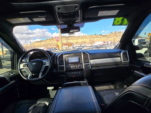 Used 2018 Ford F350 Platinum w/ FX4 4x4 Off Road Package image 13