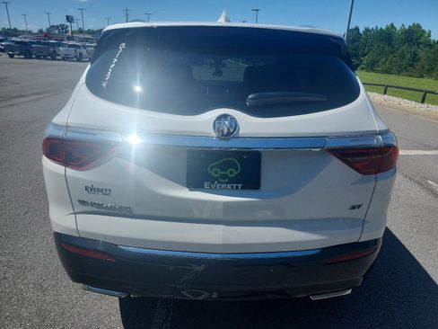 Certified 2022 Buick Enclave Essence w/ Sport Touring Edition FWD image 3
