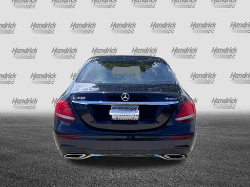 Used 2019 Mercedes-Benz E 300 4MATIC image 8