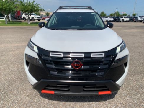 New 2026 Nissan Rogue SV AWD/4WD image 4