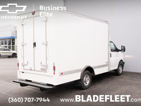 New 2024 Chevrolet Express 3500 w/ Power Convenience Package image 8