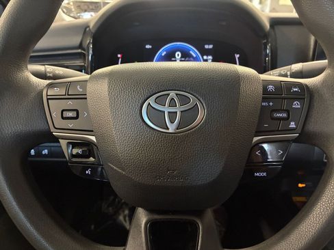 Used 2025 Toyota Camry LE FWD image 28