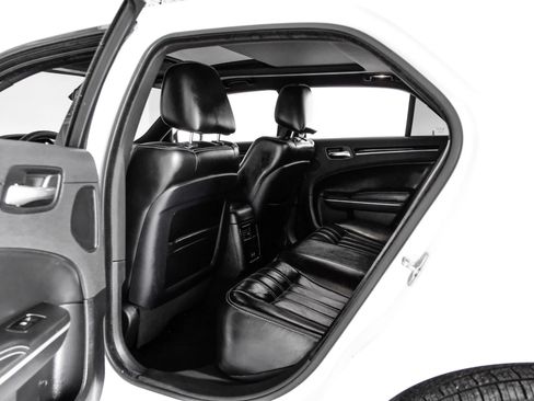 Used 2022 Chrysler 300 S RWD image 44