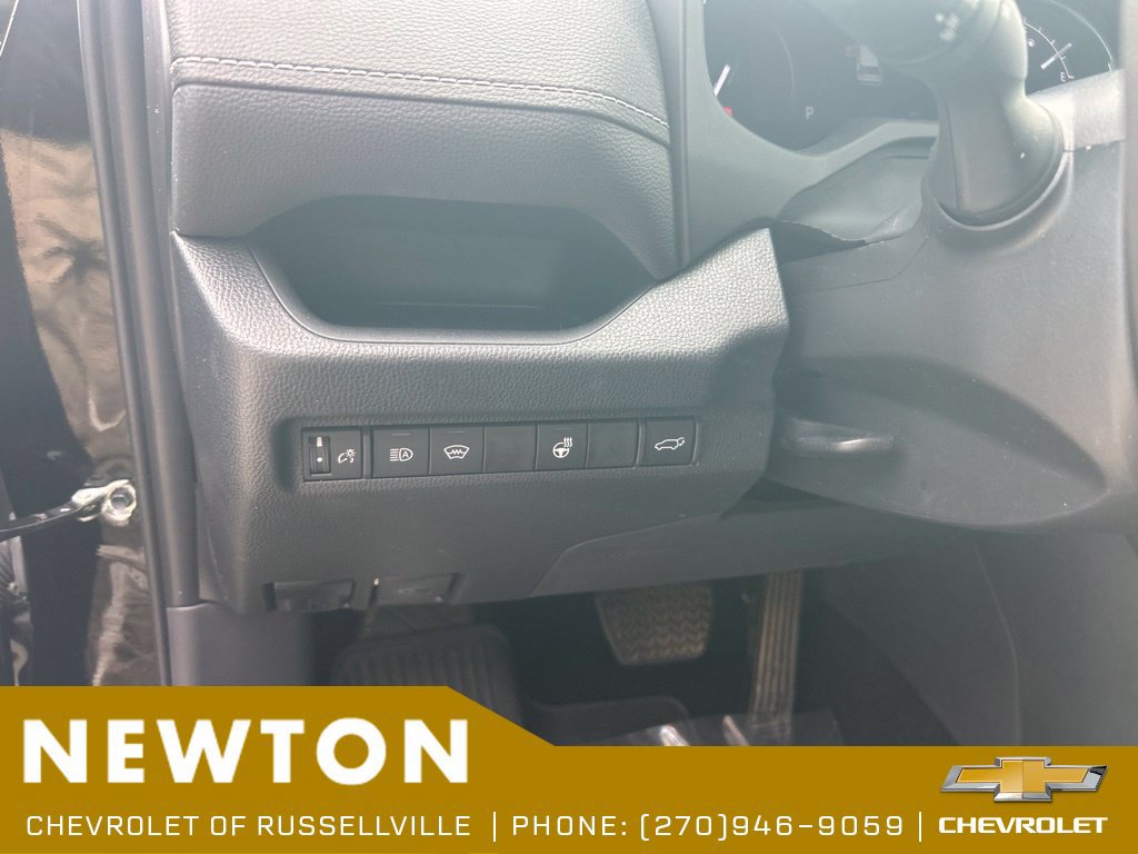 Used 2025 Toyota RAV4 XLE Premium w/ Weather Package AWD/4WD image 7