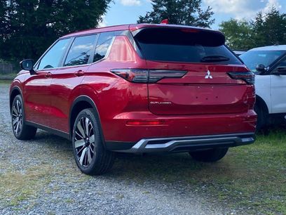 New 2025 Mitsubishi Outlander SE