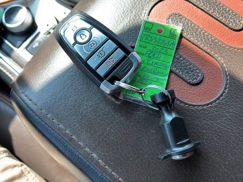 Used 2020 Ford Expedition King Ranch AWD/4WD image 21