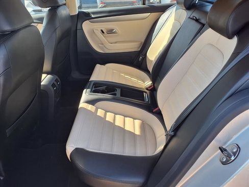 Used 2012 Volkswagen CC Sport image 8