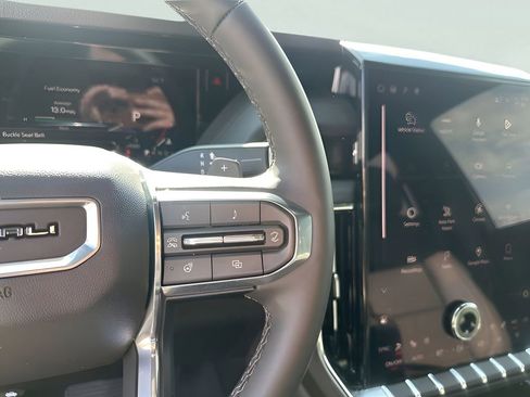 New 2026 GMC Yukon Denali w/ Sun & Power Step Package AWD/4WD image 31