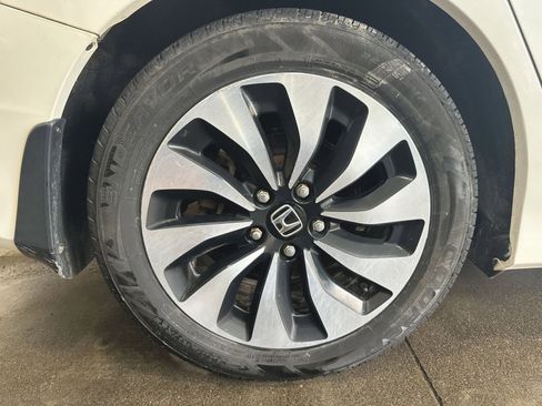 Used 2014 Honda Accord Touring image 31