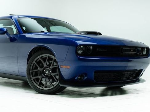 Used 2018 Dodge Challenger R/T Scat Pack image 4