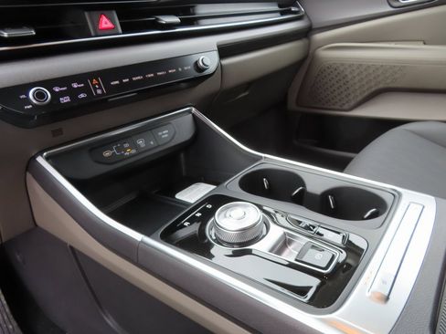 New 2026 Kia Carnival EX image 6