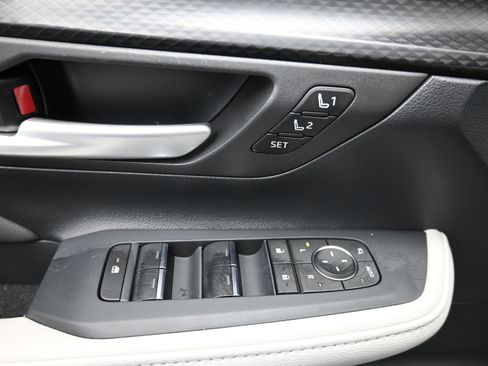 Certified 2026 Toyota Grand Highlander MAX Platinum image 6